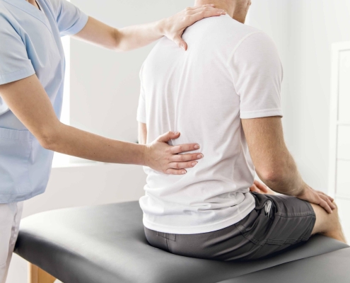 Yetişkinlerde skolyoz